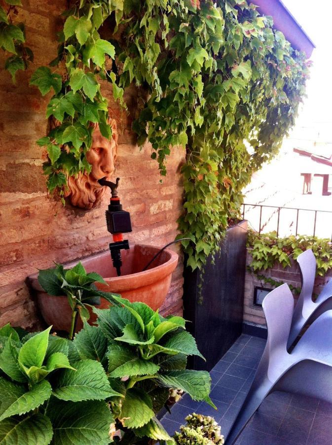 Sui Tetti Di Bologna Apartment Екстериор снимка