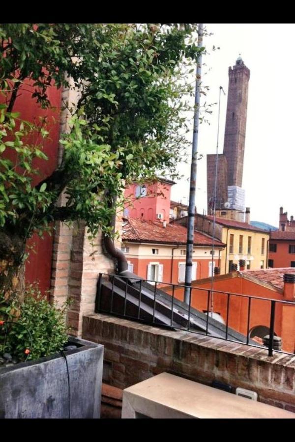 Sui Tetti Di Bologna Apartment Екстериор снимка